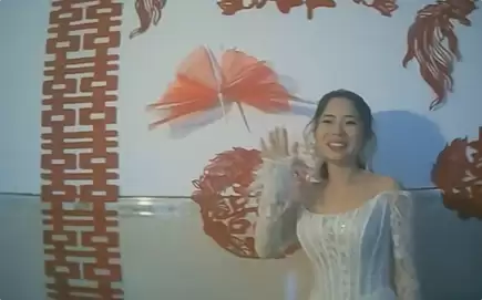 男子用行车记录仪跟拍“80年代”婚礼：不用调色 直接出片