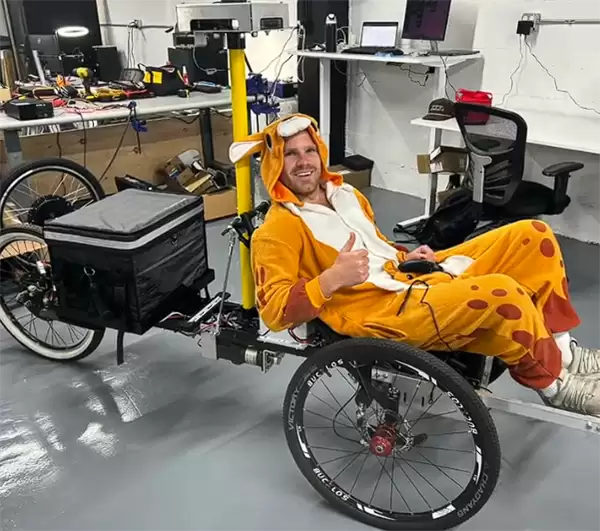 外卖小哥的竞争对手来了!全球首款自动送货自行车现身硅谷