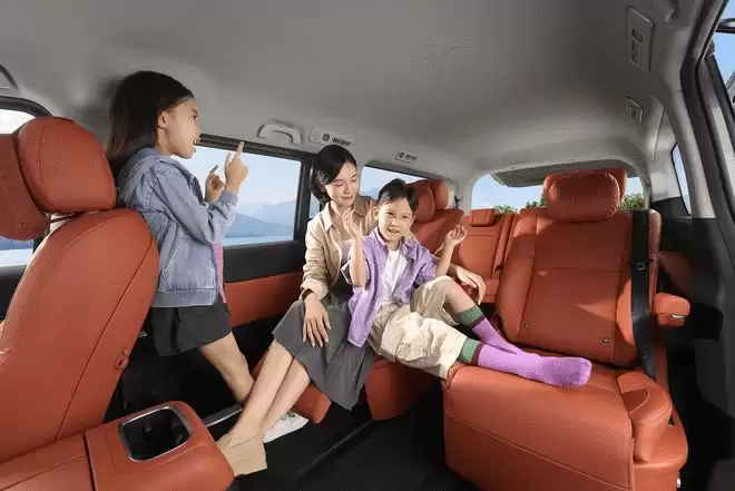 CLTC综合续航1420km 锐胜M8预售价16.98万起