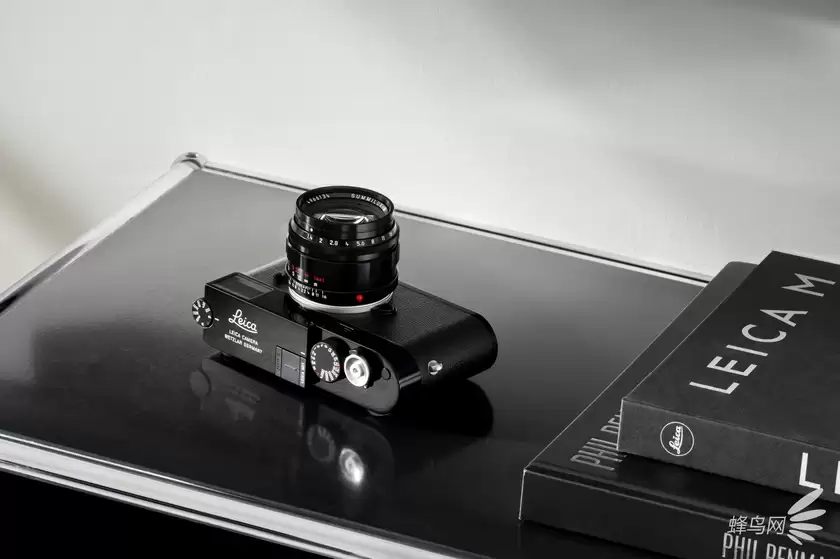 徕卡相机公司推出三款徕卡Safari系列及一款黑漆版M镜头