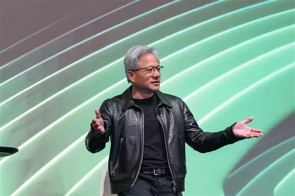 黄仁勋谈英伟达生存焦虑：恐惧驱动成功