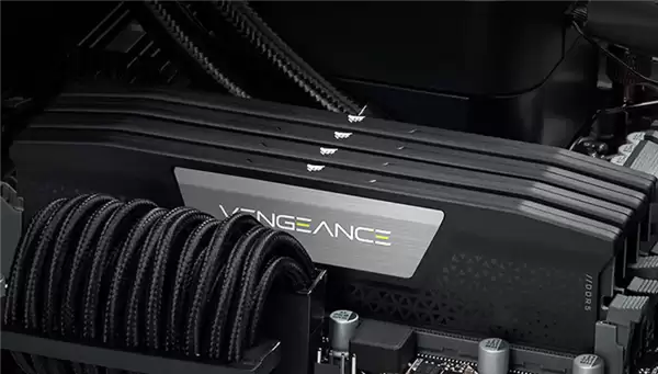 玩家用192GB DDR5换了张RTX 5070 Ti!亏了还是赚了