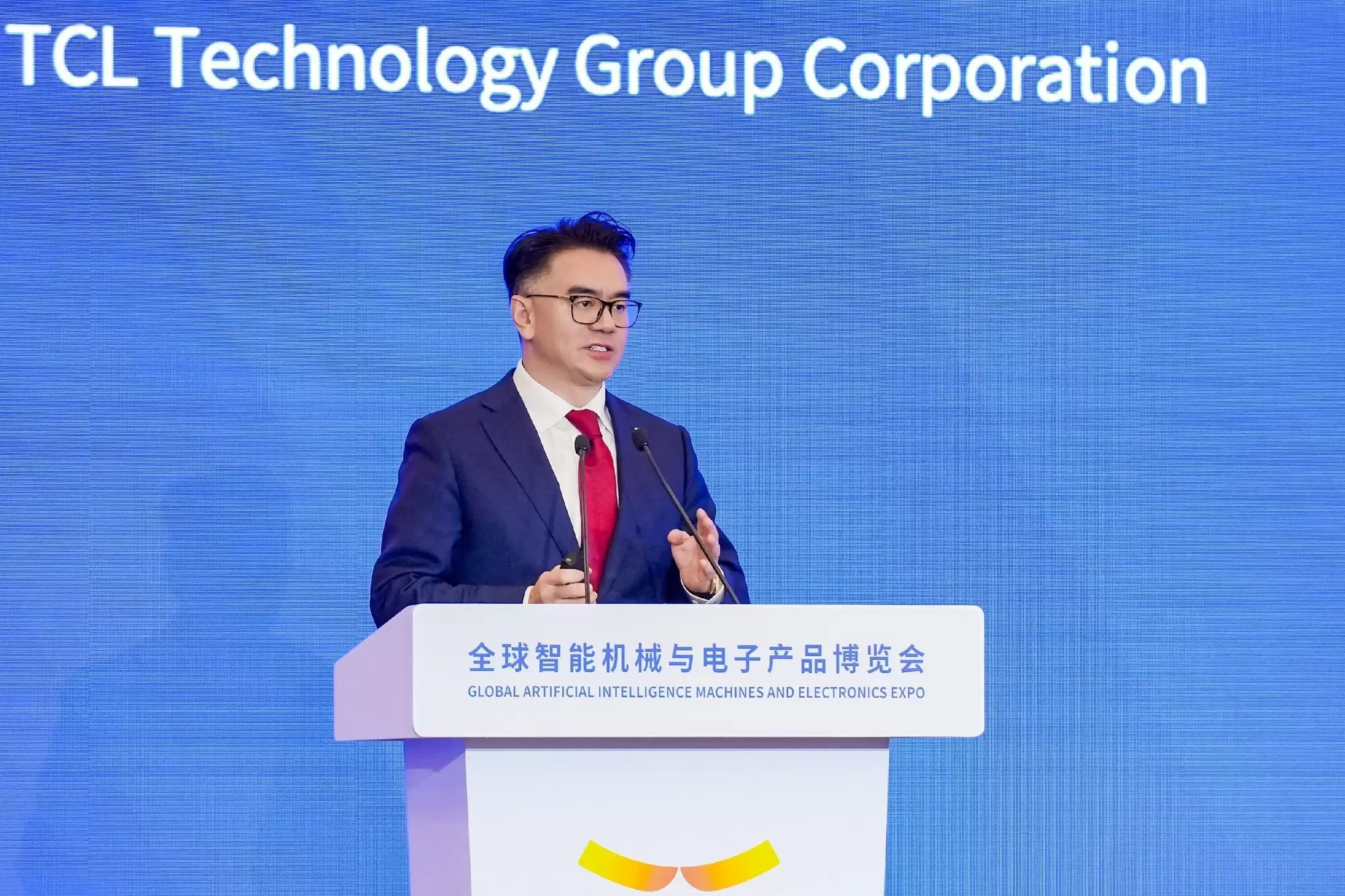 TCL参展首届AIE展，以AI赋能智能制创新未来