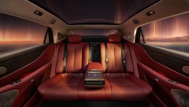 全系四驱全新三电全套华为 岚图追光L开启预订