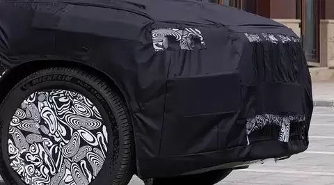 极氪8X谍照曝光!2026年发布,定位中大型SUV,配高阶智驾与三电机动力