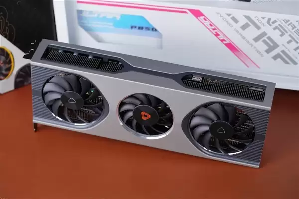 国产GPU第一股 摩尔线程上市首日:中一签可赚超28万!