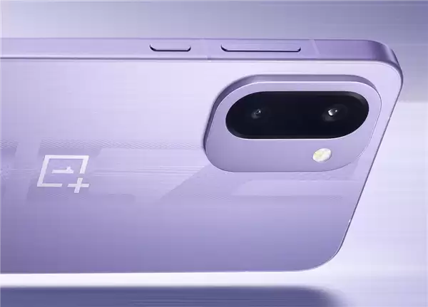 一加Ace 6T首销10分钟卖爆！打破今年同档机型全天销售纪录