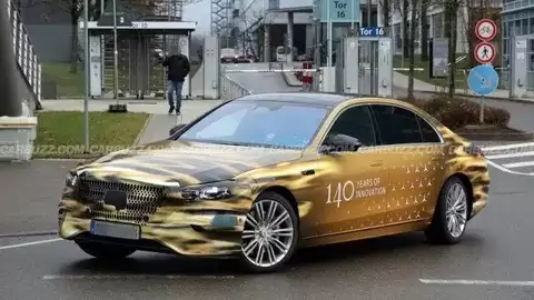 新款奔驰S级路试曝光 2026年发布将搭载英伟达芯片