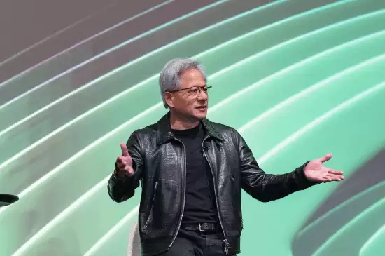 黄仁勋自述每日忧思：英伟达背后的危机与坚持