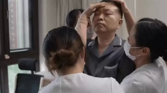 蔡磊谈脑机接口：用思维重启生命与尊严