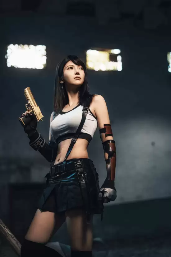 “抖音第一蒂法”发新作!神还原 仿佛游戏走进现实