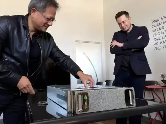 黄仁勋亲述DGX-1冷启动往事：马斯克与OpenAI如何拯救英伟达AI之路