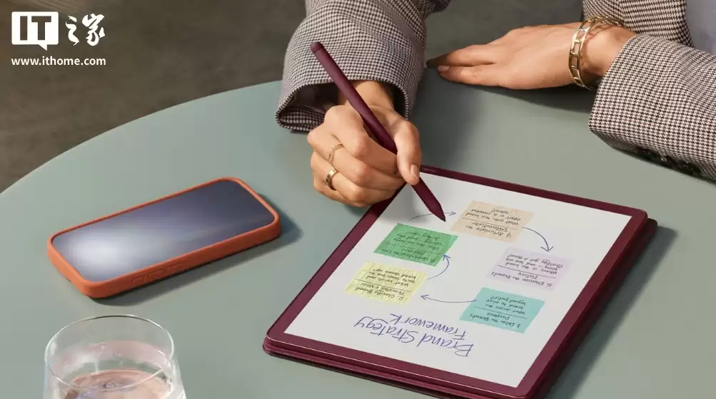 微软 PP 哥加盟亚马逊首发新品，新款 Kindle Scribe 墨水平板 12 月 10 日上市