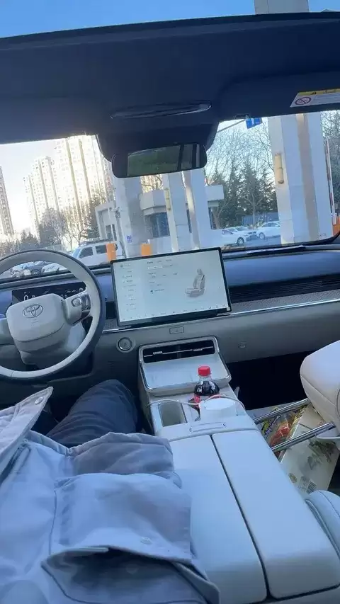 钇智3X提车体验：智能科技与家实用的完美平衡