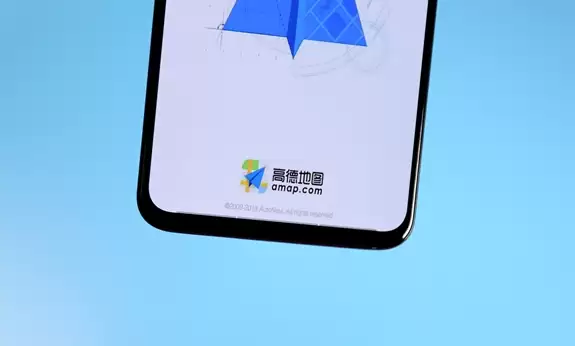 高德上线“AI停车雷达”:直观呈现沿途道路车位空闲状态