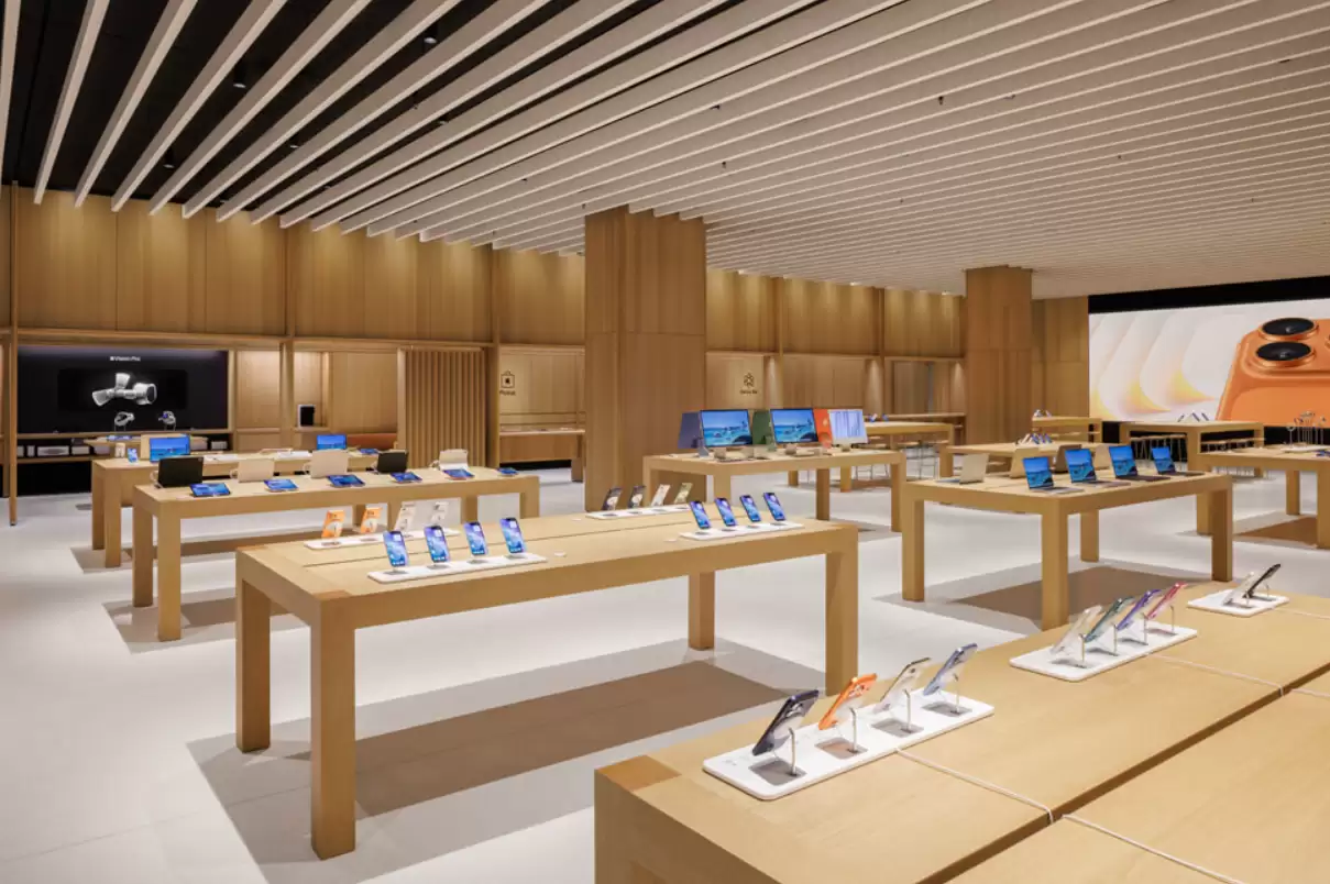 北京第六家苹果 Apple Store 零售店今日开幕，位于荟聚 1 层