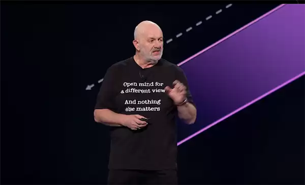 亚马逊CTO：开发者只要能进化绝不会被AI取代