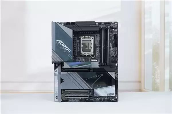 技嘉首家确认!Z890主板支持Intel下一代酷睿Ultra 200S Plus