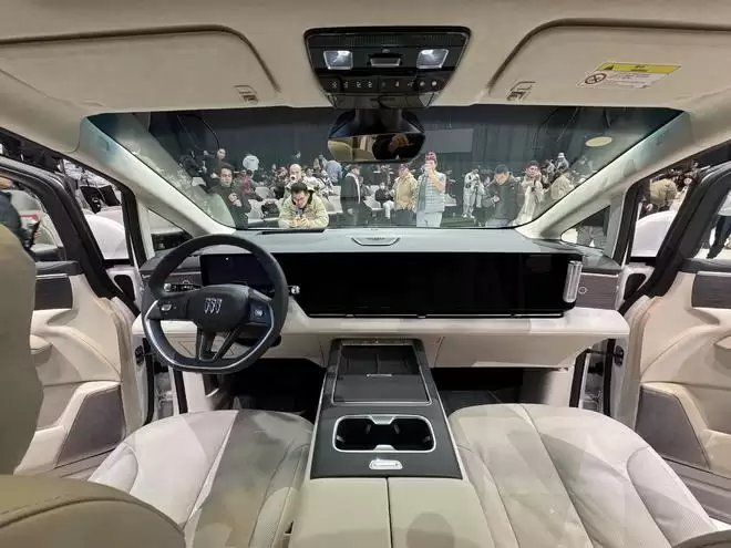 8屏座舱+五恒健康座舱 别克至境世家售43.99万起