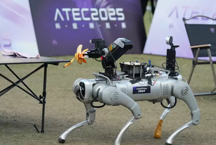 探索机器人“无遥操”，ATEC2025科技精英赛在港收官