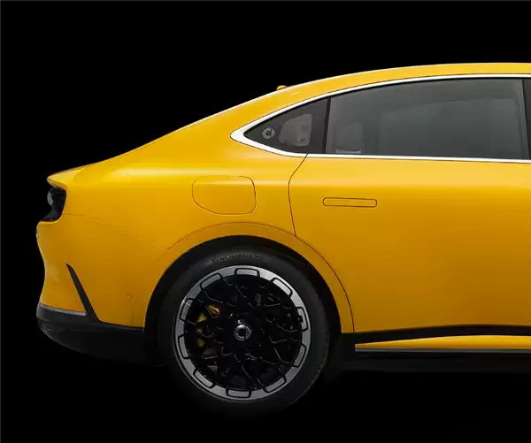 近5米！品牌史上最大 smart精灵6号官图发布：像小米SU7