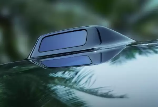 网约车司机接单后开自动驾驶看视频:开30万的车 不想服务穷人