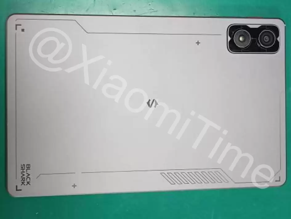 黑鲨海外预热游戏小平板:8.8 英寸屏幕、有望搭载高通骁龙 8s Gen 3 芯片