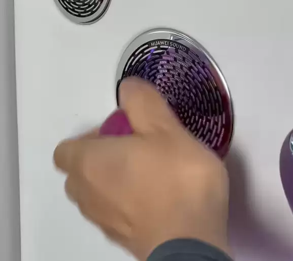 懂车帝刮洋葱称尊界S800音响罩设计危险！车主纷纷肉身开测反驳