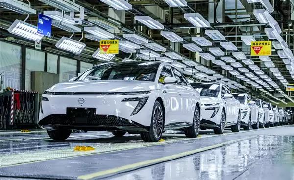 本田可得多学着点!全新东风日产N7第50000台量产下线