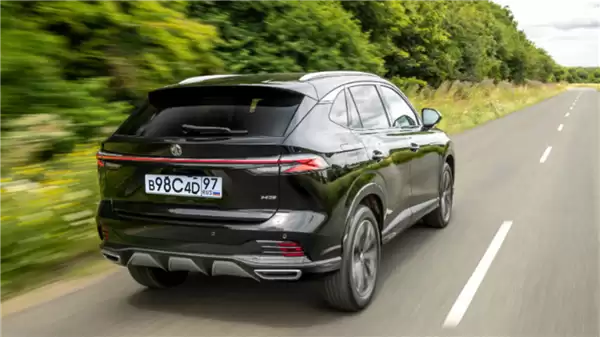 销量前十已被中国车占一半！俄车企高管称中国车倾销：单车狂降百万卢布