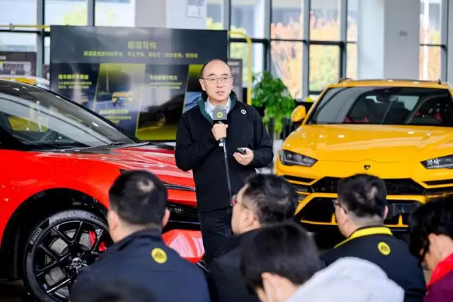 For Me?这台莲花插混SUV是for谁?