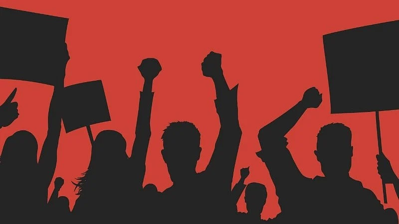 马哈拉施特拉邦政府护士发起无限期罢工：一场医疗危机？