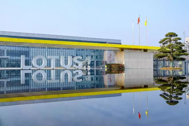 For Me?这台莲花插混SUV是for谁?