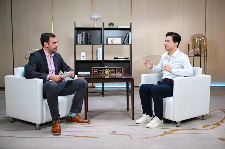 《时代》周刊公布2025“年度人物”，李彦宏等“AI的建造者们”接受专访