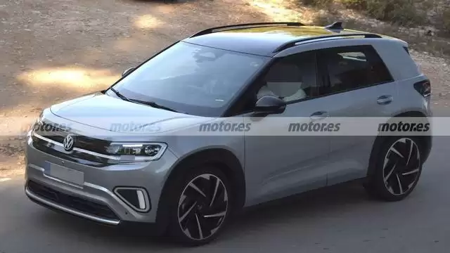 大众ID.Cross纯电小型SUV量产版谍照曝光,明年上市