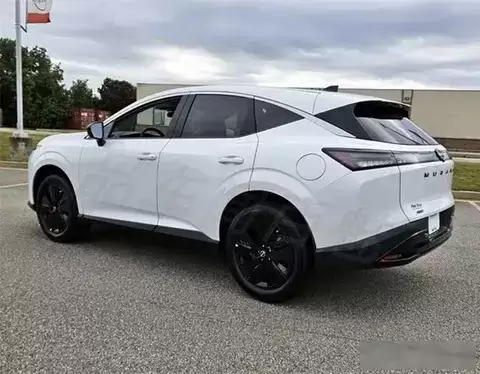 全新楼兰亮相：设计革新+2.0T动力，能否重燃燃油SUV市场？