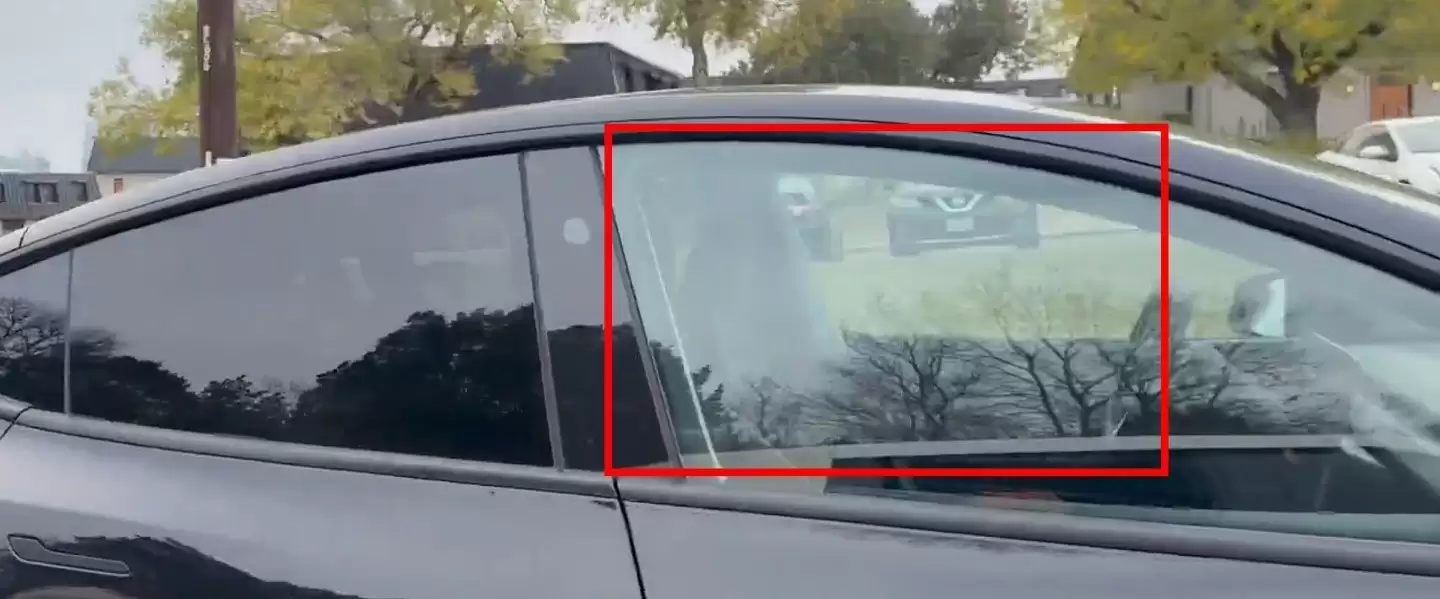 特斯拉Robotaxi在奥斯汀开启无乘员公开道路测试