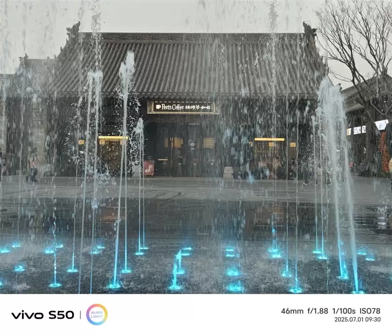 无感握持、出片惊艳！vivo S50首发全面评测：颜值与实力并存的全能旗舰