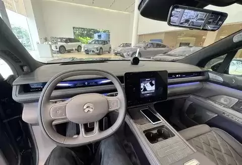 宝马5系换蔚来ES8:电动智能新体验