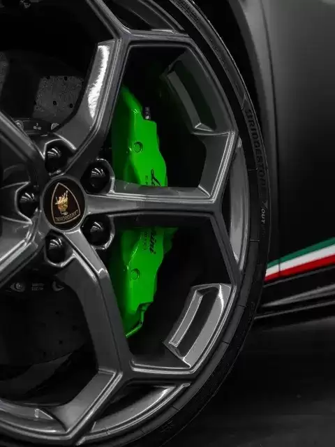 兰博基尼Huracán售254万起,车主热议性能与二手行情