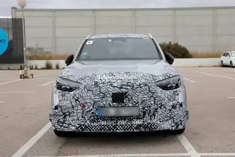 奔驰GLC纯电高性能版2026年将亮相