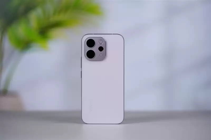 无感握持、出片惊艳！vivo S50首发全面评测：颜值与实力并存的全能旗舰