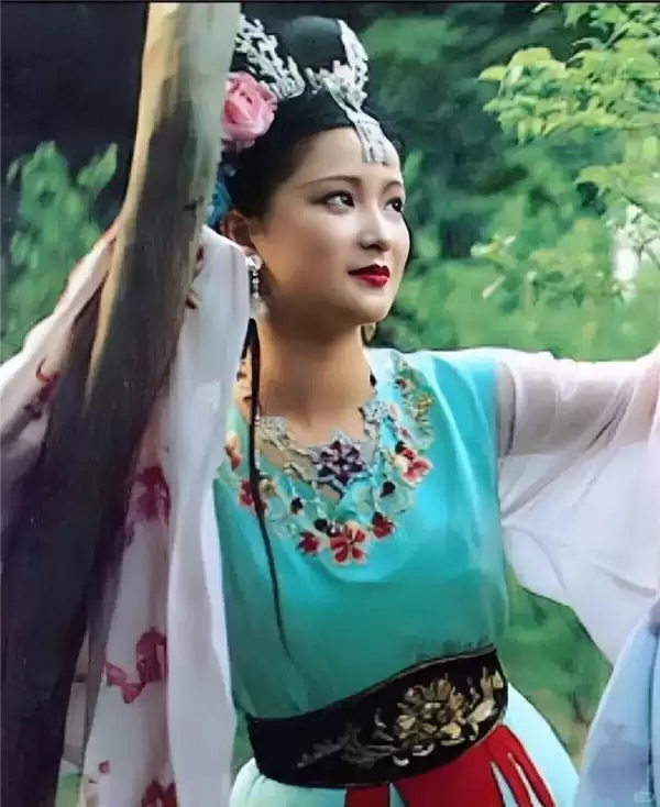 “古典第一美女”何晴突然去世:唯一演遍四大名著