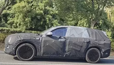 乐道L80将携换电新优势入局中大型SUV市场