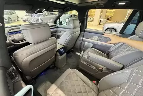 宝马换蔚来ES8：空间与智能驱动的消费升级