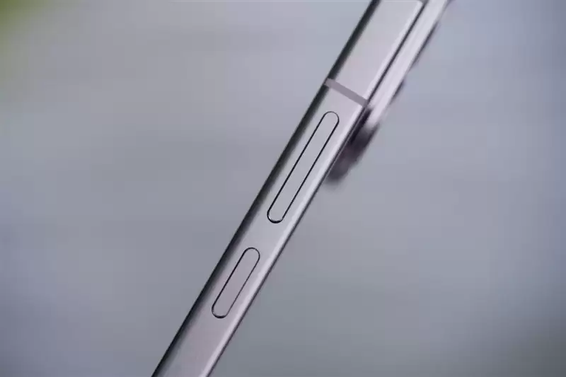 无感握持、出片惊艳！vivo S50首发全面评测：颜值与实力并存的全能旗舰