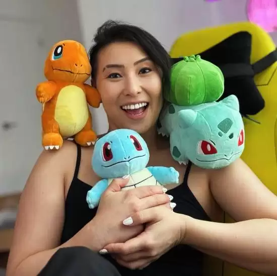 Erika Ishii cos宝可梦护士引热议