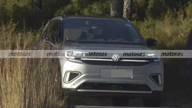 大众ID.Cross纯电小型SUV量产版谍照曝光,明年上市