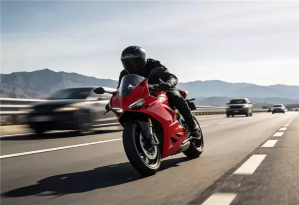 湖南高速修订条例禁摩托车;近年来摩托高速事故大幅增加