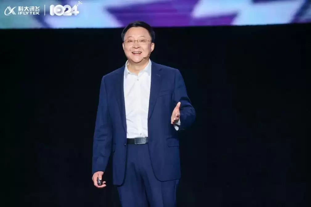 全国产算力筑基,科大讯飞以自主可控撑起大模型“中国脊梁”